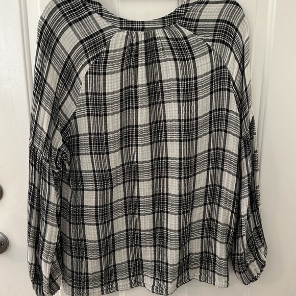 Plaid top - Picture 3 of 3